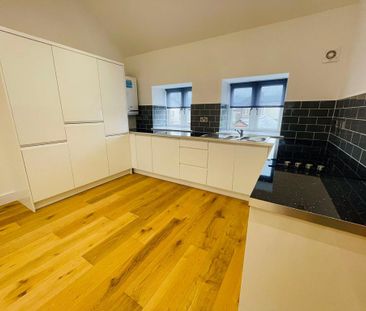 2 bedroom property to rent - Photo 1