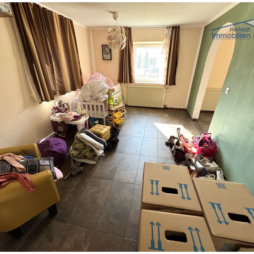 Geräumige Doppelhaushälfte mit schönem Garten ideal für die große Familie oder als WG - Photo 1