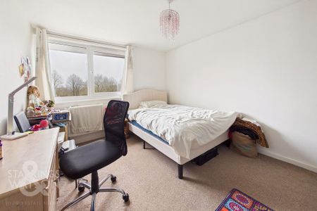 3 bedroom terraced house to rent - Photo 5