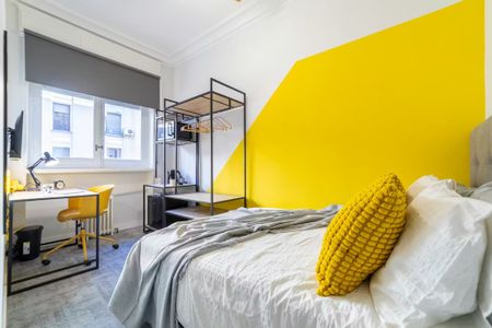 Calle de Santa Cruz de Marcenado, Madrid, Community of Madrid 28015 - Foto 2