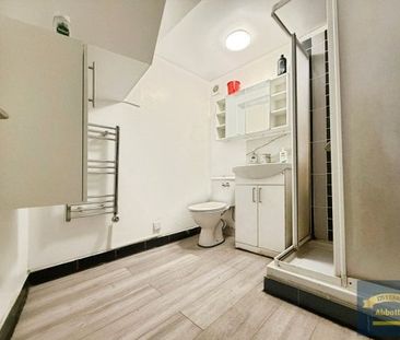 High Street, Colchester - Photo 3