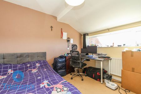 2 bed Mid Terraced House for Rent - Photo 5