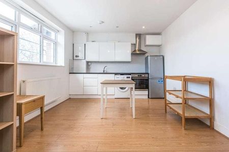 Crest Court, Hendon, NW4 - Photo 2