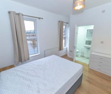 202 Ravenhill Road, Belfast, BT6 8EF - Photo 5