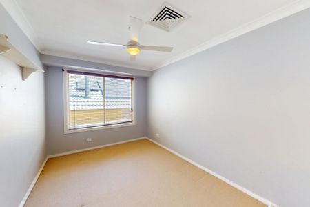 35 Leinster Circuit, Ashtonfield NSW 2323 - Photo 5