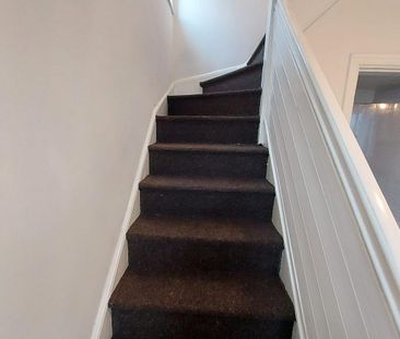 4 bedroom semi-detached house to rent - Photo 5