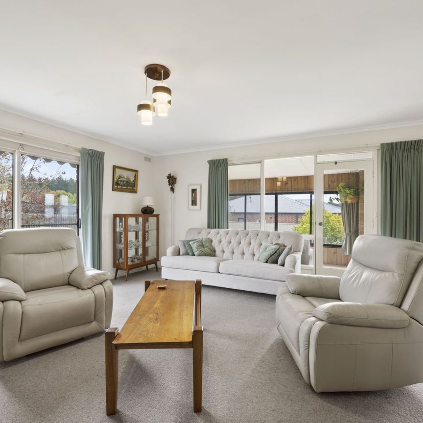 6-8 Tinworth Avenue, Canadian - Photo 1