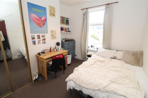 5 bedroom house to rent - Photo 1