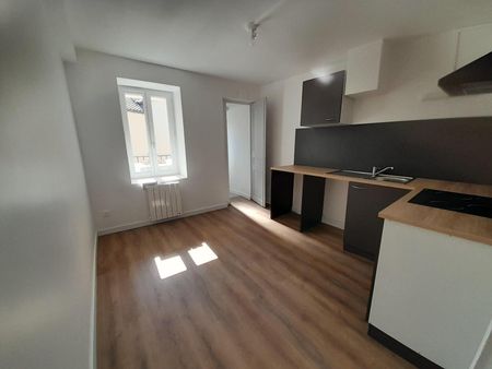 Location Appartement 3 pièces 70m² MACON 71000 - Photo 4