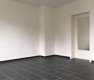 *** Altbau-Liebhaber aufgepasst! 2 Zimmerwohnung + Wohnküche + Mans... - Foto 1