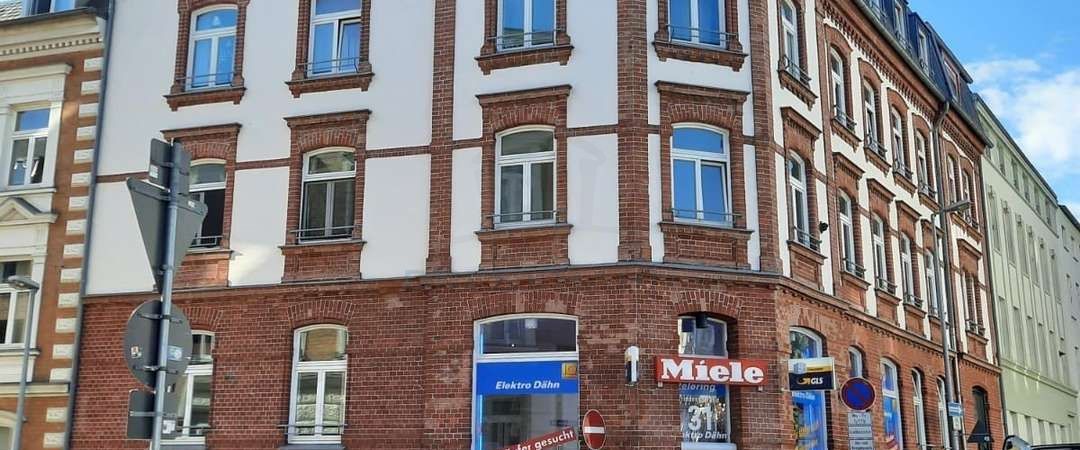 2-Zimmerwohnung im Dachgeschoss in der Paulstadt, Einbauküche, Abstellraum+Keller, 350m zum HBF - Foto 1