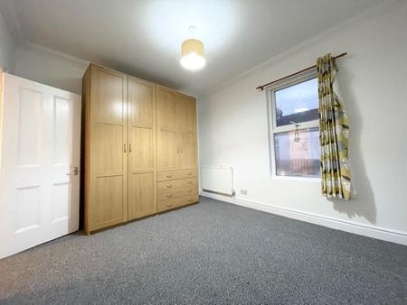 3 bedroom property to rent - Photo 2