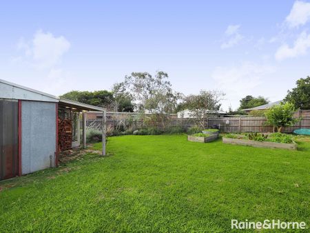 4 Verona Street, Dromana, VIC 3936 - Photo 5