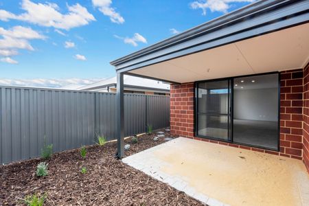 Four Bedroom Family Home in Byford - Photo 5