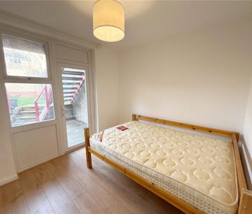 3 bedroom townhouse to rent - Photo 6