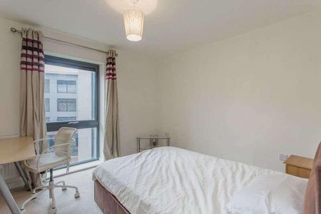 Windsor Court, Mile End, E3 - Photo 3