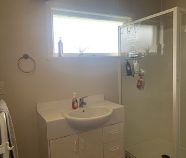 90A Matipo Road, Te Atatu Peninsula, Auckland - Photo 3