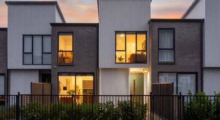 Smart, Stylish & Effortless Living in Kenepuru Landing - Photo 4