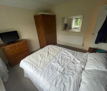 3 bedroom semi-detached house to rent - Photo 6