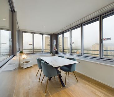 Moderne 5.5-Zimmer Wohnung in Neuhausen - möbliert - Photo 5