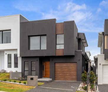 Near New 4 Bedroom Townhouse - Photo 6