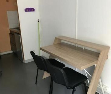 Location Appartement 1 pièce 21m² POITIERS 86000 - Photo 1