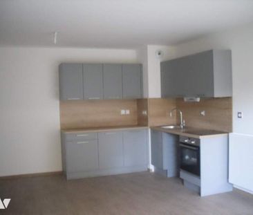 T3 - 3 Piece(s) - 69 M2 - Photo 3