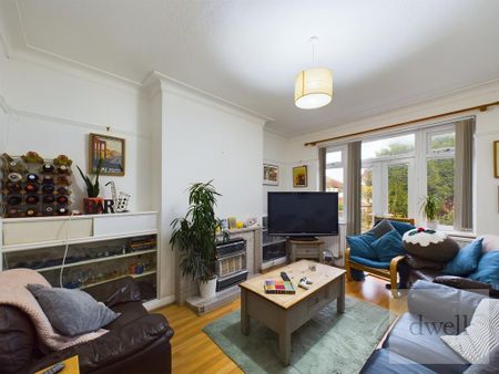 5 bedroom semi-detached house to rent - Photo 2