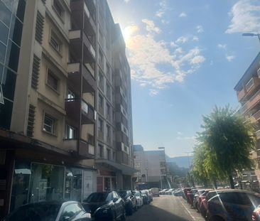 Location Appartement 4 pièces 99m² AIX LES BAINS 73100 - Photo 1