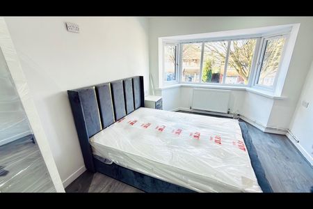 Room in a Shared House, Monsal Road, B42 - Photo 3