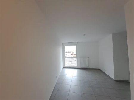 Location appartement 1 pièce - 28m² à Thonon les bains (74200) - Photo 5