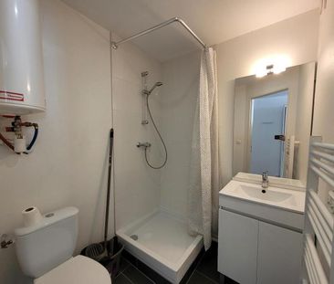 Location Appartement 1 pièce 16m² LYON 3ème - Photo 3
