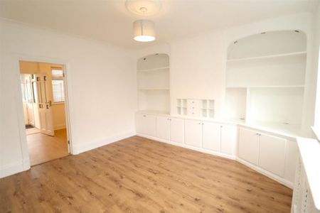 3 bedroom semi-detached house to rent - Photo 4