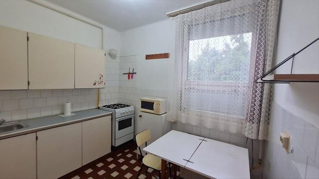 Kiadó átlagos állapotú lakás - Debrecen - Fotó 1