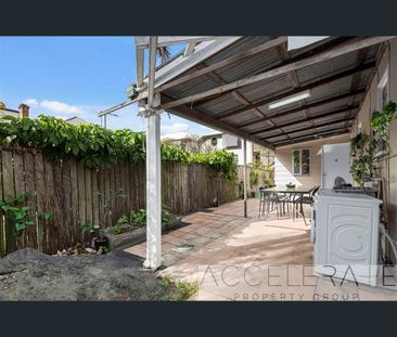 11/555 Boundary Street, Spring Hill, Qld 4000 - Photo 3