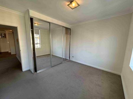 Two bedroom apartment close to amenities now for lease - Photo 3