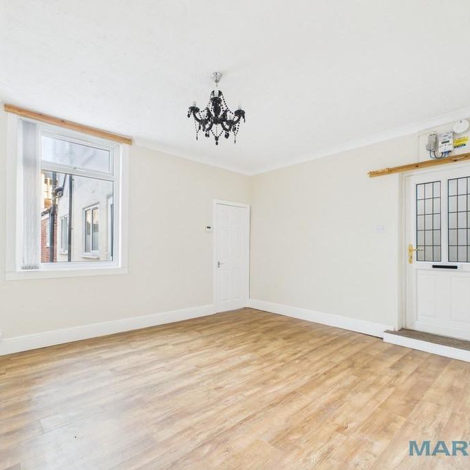 1 bedroom ground floor flat to rent - Photo 1