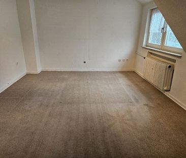 Gemütliche Dachgeschosswohnung mit ca. 75 m² Wohnfläche und 3 Zimmern - Foto 4