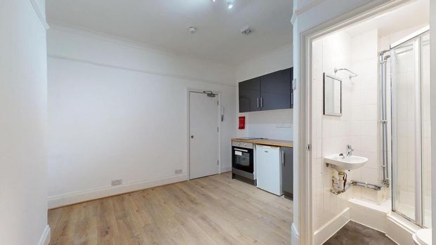 Studio to rent - Photo 1