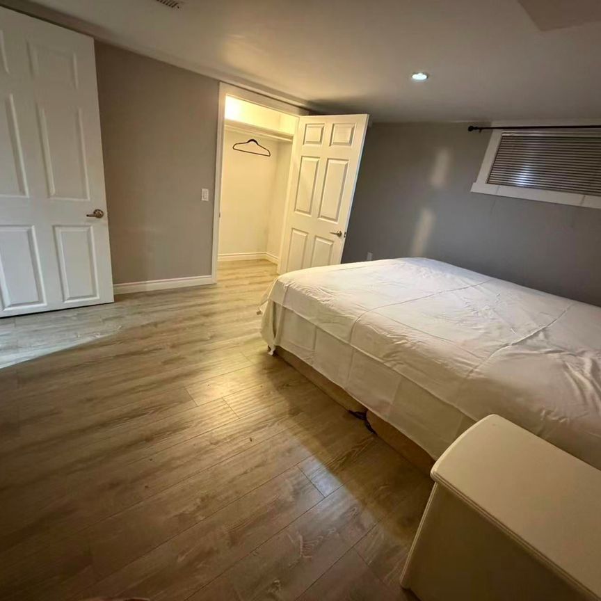 For Lease - 57 Howard Road, Newmarket, Ontario - Photo 1