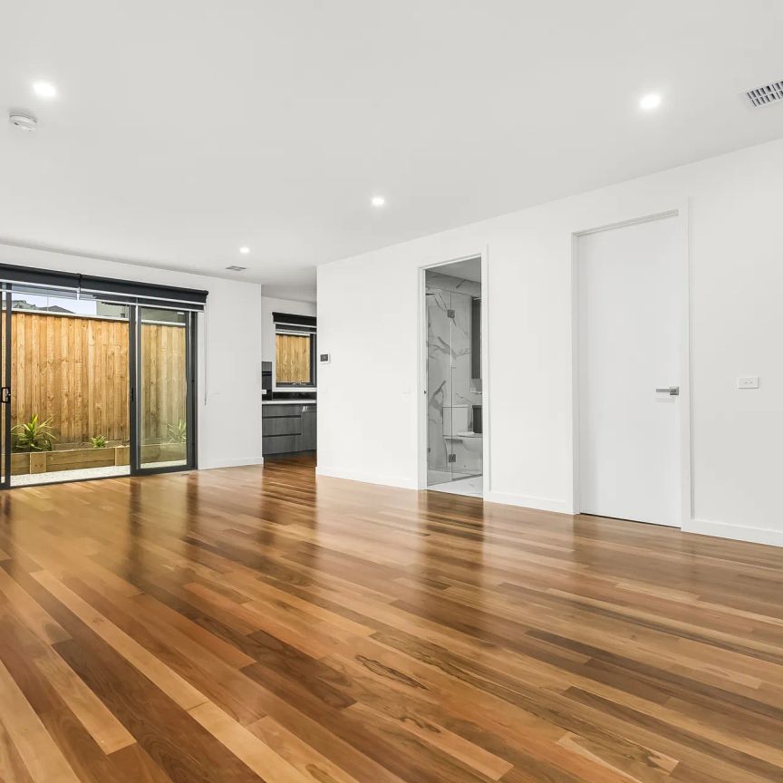 Unit 4/2 Pitches Street, Moonee Ponds. - Photo 1