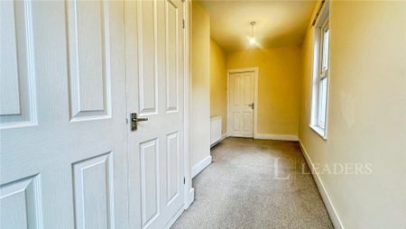 3 bedroom terraced house to rent - Photo 5