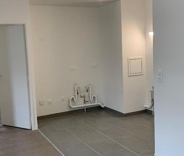 Location Appartement 2 pièces 45m² DEVILLE LES ROUEN 76250 - Photo 4