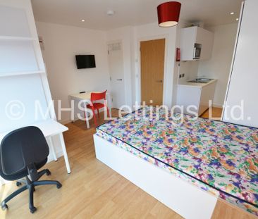 1 Bedroom Studio for rent in St Michaels Lane - Photo 4
