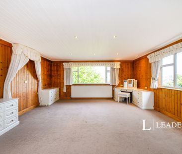 4 bedroom house to rent Park Road, Kenley, CR8 - Photo 5