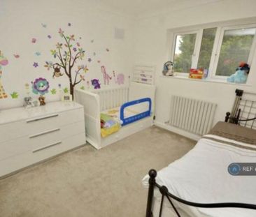 2 bedroom end of terrace house to rent - Photo 3