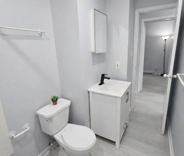 For Lease - 516 Bay Street Unit# 1, Ottawa Centre, Ontario - Photo 3