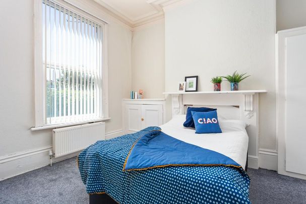 3 bedroom apartment to rent - Photo 1