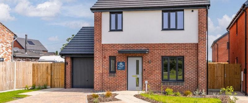 2 bedroom detached house to rent - Photo 1