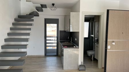 Μεζονέτα για ενοικίαση Αγία Τριάδα (Φάληρο - Ιπποκράτειο) - Φωτογραφία 3